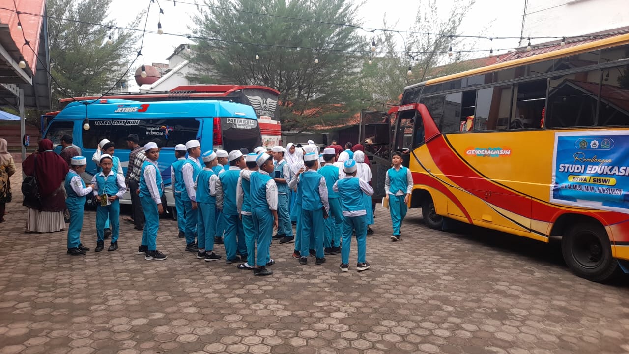 KUNJUNGAN STUDI EDUKASI PARA GURU DAN SISWA/SISWI PELAJAR DARI MIT  AL-MUSLIMUN LHOKSUKON KAB. ACEH UTARA KE MUSEUM KOTA LANGSA