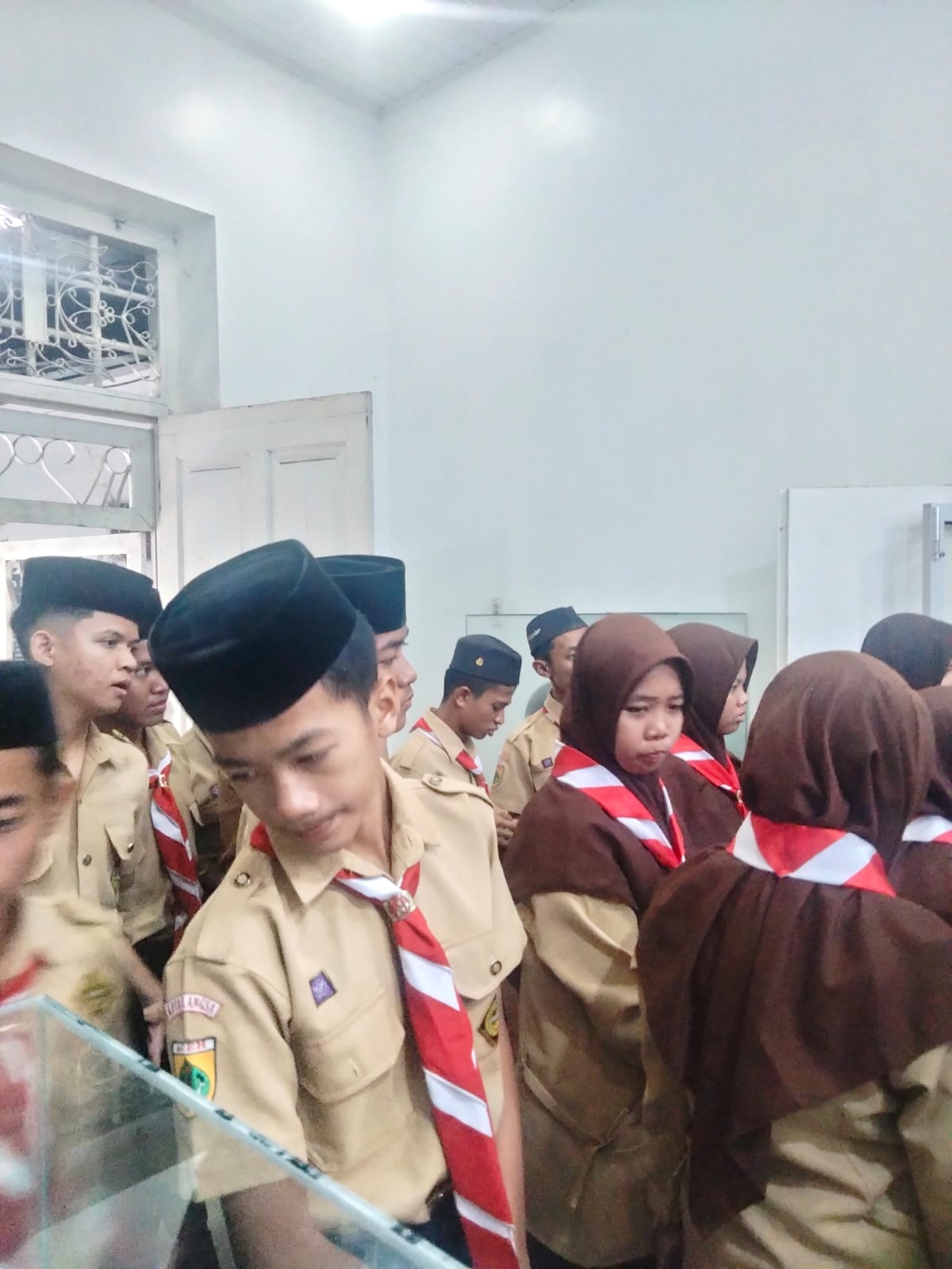 KUNJUNGAN KE MUSEUM PARA GURU DAN SISWA/SISWI SMP ITQ DARIUL QURAN KOTA LANGSA